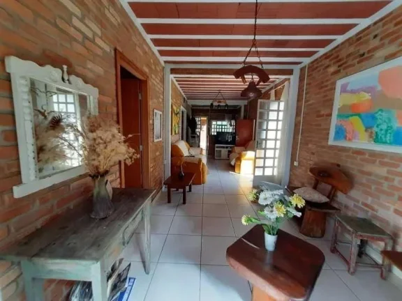 Imagem Paraíso Rural: Sítio com Lagoa, Pomar, Piscina e Casa com 3 Dormitórios