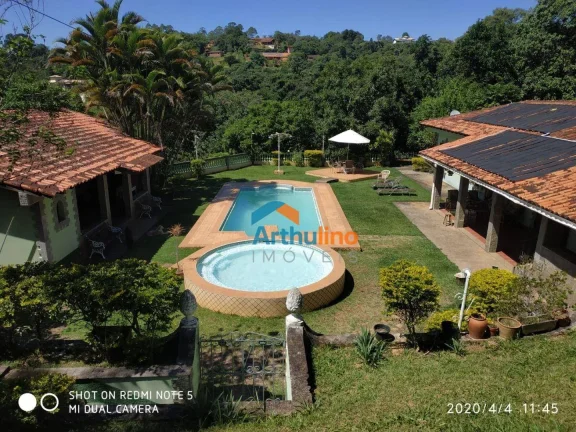 Imagem Magnífica chácara de 2800 m² - 7 dorm - 08 vagas - venda por R$ 1.000.000 e pacote locação por R$ 6.650/mês - Condominio Restinga Verde- São Roque/SP
