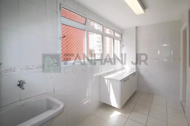 Imagem Apartamento à venda ou locação em São Paulo-SP, no Itaim Bibi: 3 quartos, 1 suíte, 3 salas, 3 banheiros, 2 vagas, 160m².