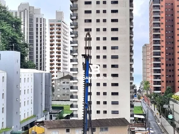 Imagem ASTÚRIAS- MARAVILHOSO APARTAMENTO COM ÁREA DE LAZER , GARAGEM NO PRÉDIO.