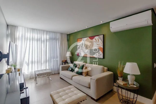 Imagem Apartamento reformado com 105m² no coração do Itaim Bibi.