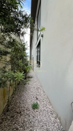 Imagem OPORTUNIDE CASA A VENDA COM 5 SUÍTES A 100 METROS DO MAR NA PRAIA DO TENÓRIO EM UBATUBA-SP