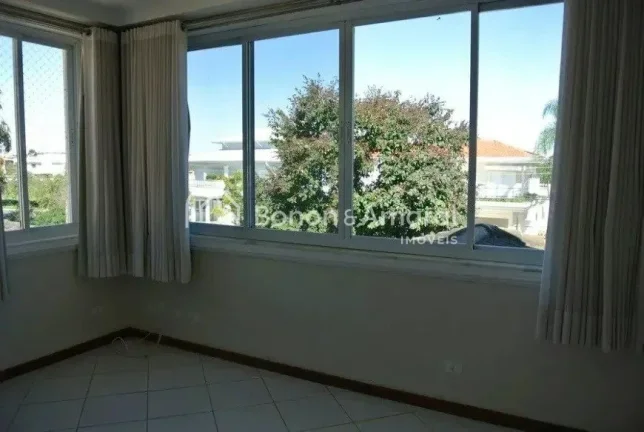 Imagem Casa para locação - Conforto e Espaço em Condomínio

Com 740 m² de terreno e 450 m² de constru...