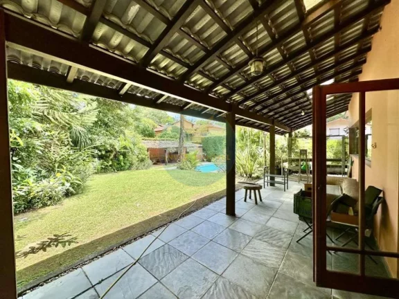 Imagem Casa em Condomínio a Venda no bairro Granja Viana - Carapicuíba, SP