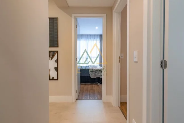 Imagem Apartamento Alto Padrão à venda Centro Curitiba PR