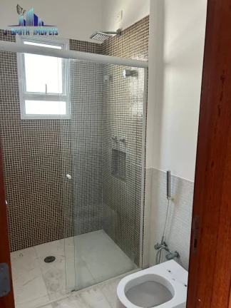 Imagem CASA LOCAÇÃO NO GOLF VILLAGE, PISCINA, PAISAGISMO, TODA REFORMADA.