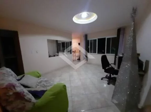 Imagem Casa dúplex com 3 quartos e 240m² em condomínio – Campo Grande RJ