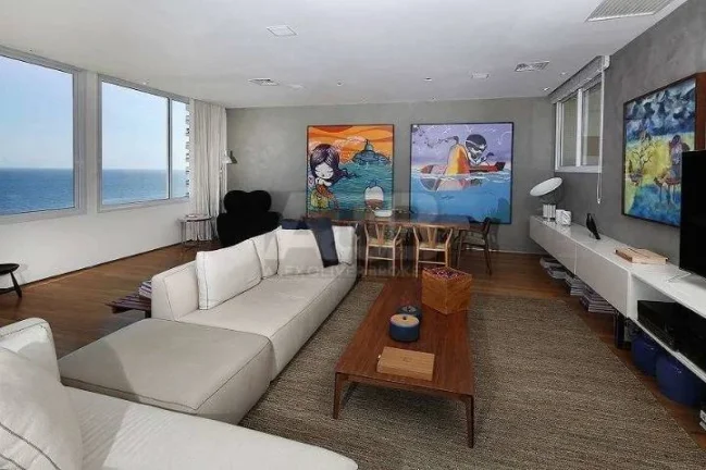 Imagem Cobertura à venda em Ipanema, 340m2 com 3 suítes, 2 vagas e Vista Mar!
