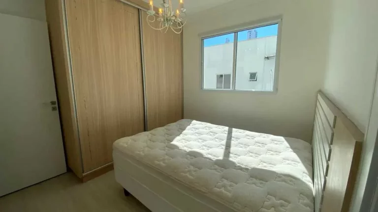 Imagem Apartamento com 3 dormitórios sendo 3 suítes e 2 vagas de garagem em Balneário Camboriú/SC