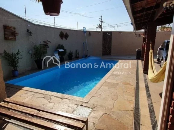 Imagem Casa com 3 Quartos e 3 banheiros , área gourmet e piscina à Venda, 120 m² por R$ 615.000
