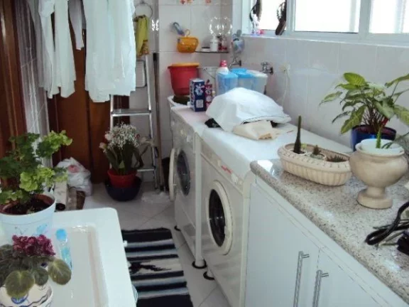Imagem APARTAMENTO MOBILIADO PRÓXIMO À PRAIA