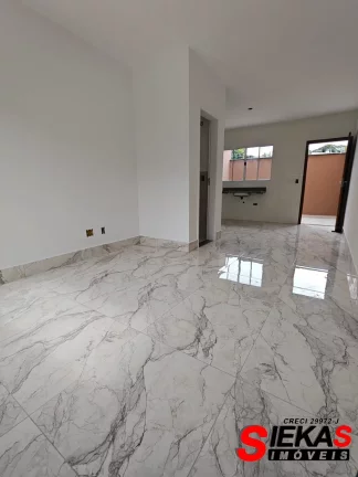 Imagem Oportunidade única: Casa à venda em São Paulo-SP, bairro Guaianases! 2 quartos, 1 sala, 1 banheiro, 1 vaga de garagem, 60m².