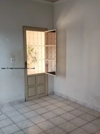 Imagem Casa para Venda em Limeira, Jardim Residencial Roseira, 2 dormitórios, 1 banheiro, 2 vagas
