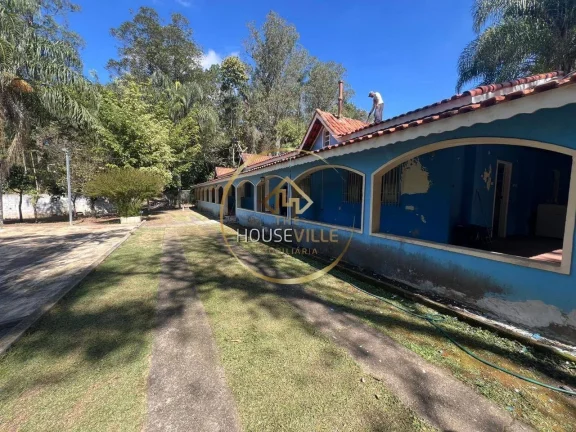 Imagem Chácara em Jacareí, 3 Casas (Sendo 10 Dormitórios), 108.900m².