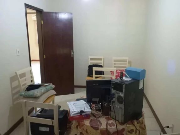 Imagem Sobrado à venda em São Gonçalo, Pita, com 4 quartos, 210m2