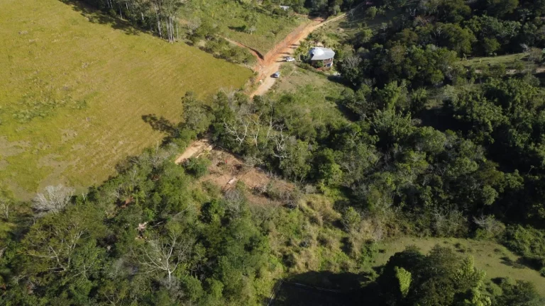Imagem Terreno com Vista Privilegiada e Grande Potencial em Garopaba - Encantada / Serraria