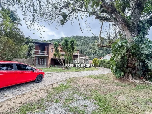 Imagem Casa à venda, 387 m² por R$ 1.350.000,00 - Albuquerque - Teresópolis/RJ