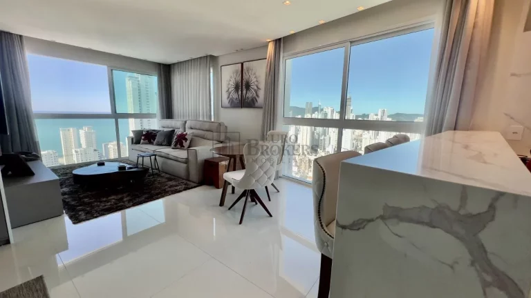 Imagem Apartamento com 3 suítes à venda no Centro de Balneário Camboriú/SC