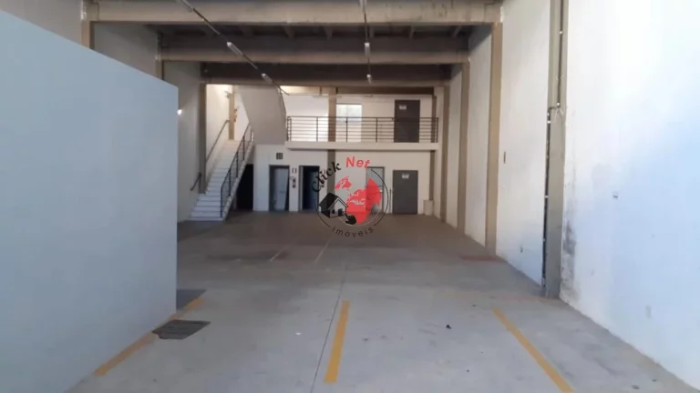Imagem Amplo Galpão Comercial / Industrial com ​construção em pré-moldado