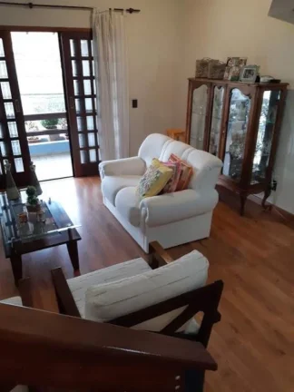 Imagem OPORTUNIDADE !!! LINDA CASA NO QUINTA DAS VIDEIRAS PARA VENDA.