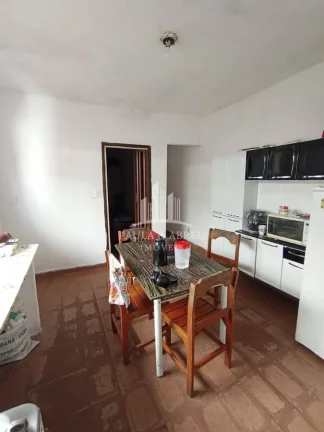 Imagem Ótima casa para renda com excelente Localização