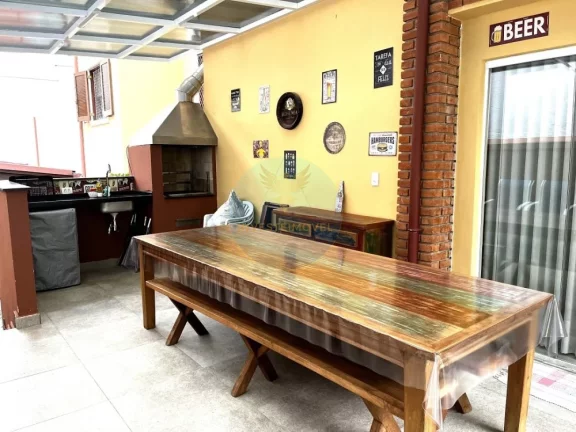 Imagem Casa em Condomínio a Venda no bairro Granja Viana - Cotia, SP