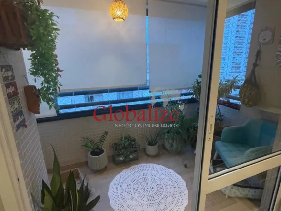 Imagem Apartamento à venda no Embaré por R$980.000,00 com 2 dormitórios (1 suíte), dependência e 2 vagas de garagem!!!