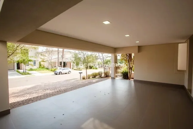Imagem Casa de Alto Padrão à Venda no Condomínio Alphaville Dom Pedro I - Campinas/SP

Descubra o privil...