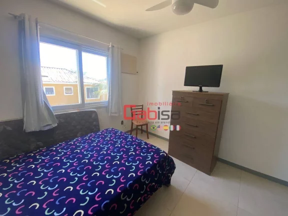 Imagem Oportunidade Imperdível em Búzios! Casa à Venda, a 50 Metros do Mar com 3 Quartos, condomíonio com piscina e sauna, 150 m² por R$ 450.000 - Praia Rasa
