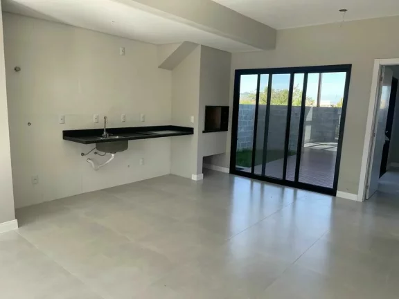 Imagem Casa de alto padrão em Ambrósio, Garopaba-SC: conforto, comodidade e localização privilegiada!