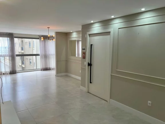 Imagem Apartamento quadra mar com 3 suítes e 2 vagas de garagem em Itapema/SC