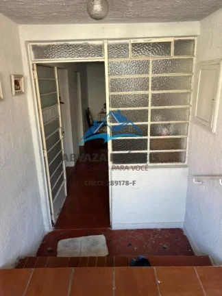 Imagem Casa no Centro de Carapicuíba Próxima à Estação | 5 Dormitórios