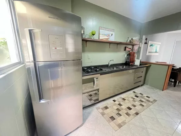 Imagem Apartamento com 2 dormitórios sendo 1 suíte e 1 vaga de garagem– 450m da Praia em Balneário Camboriú