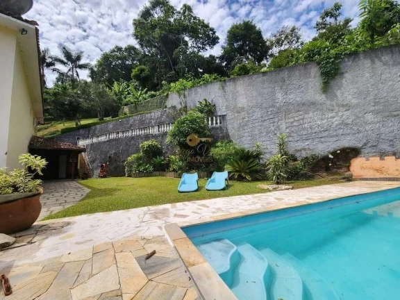 Imagem Casa para Venda em Teresópolis / RJ no bairro Cascata do Imbuí