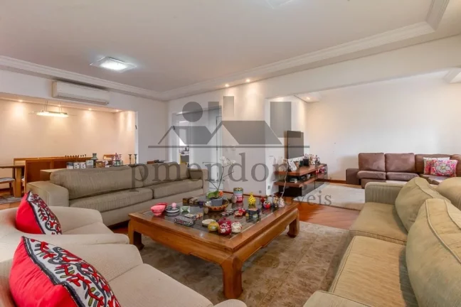 Imagem Apartamento Alto Padrão em Higienópolis com 3 suítes e 4 vagas, 250m²
