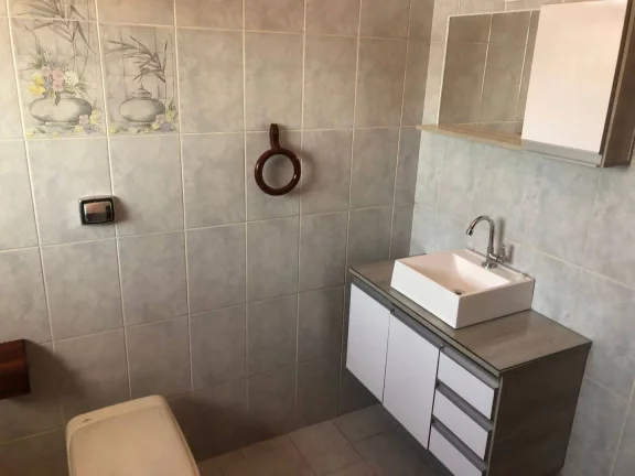 Imagem Sobrado com 3 dormitórios para alugar por R$ 5.105/mês - Parque Marajoara - Santo André/SP