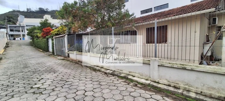 Imagem Terreno em Trindade ideal para empreendimento