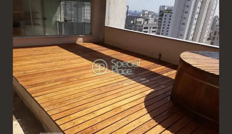 Imagem Maravilhosa cobertura duplex bem próxima à Av. Paulista. Com uma vista estonteante, o terraço, co...