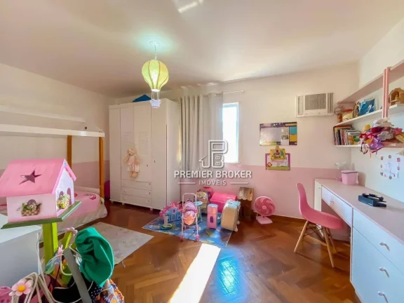 Imagem Casa com 04 dormitórios à venda, 122 m² por R$ 900.000 - Araras - Teresópolis/RJ