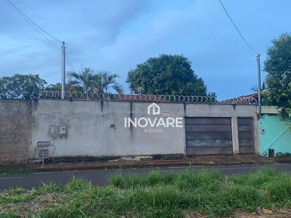 Imagem Casa com 3 dormitórios à venda, 125 m² por R$ 285.000,00 - Setor Nossa Senhora da Saúde - Itumbiara/GO