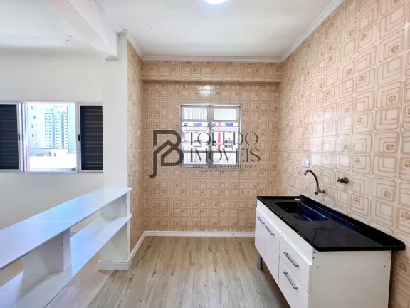 Imagem Apartamento Padrão de 01 dormitório REFORMADO, menos de 200 metros do mar na Aviação/PG
