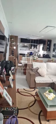 Imagem Assobradado 3 Dormitórios sendo 1 suíte com Sacada, 2 banheiros, 2 vagas, Lavanderia Grande, Área Coberta com Churrasqueira em Mauá no Jardim Zaíra 2
