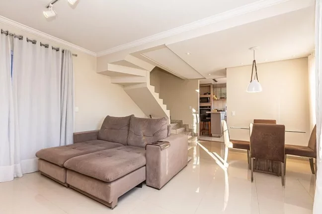 Imagem Sobrado com 3 suítes em condomínio no Santo Inacio