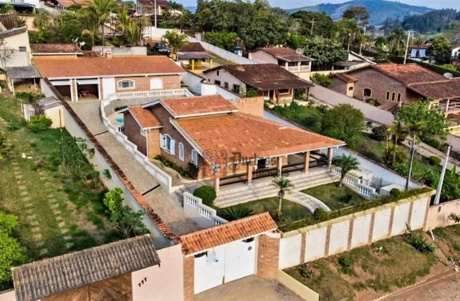 Chácara com 3 dormitórios à venda, 800 m² por R$ 950.000,00 - Vale do Atibaia I - Piracaia/SP