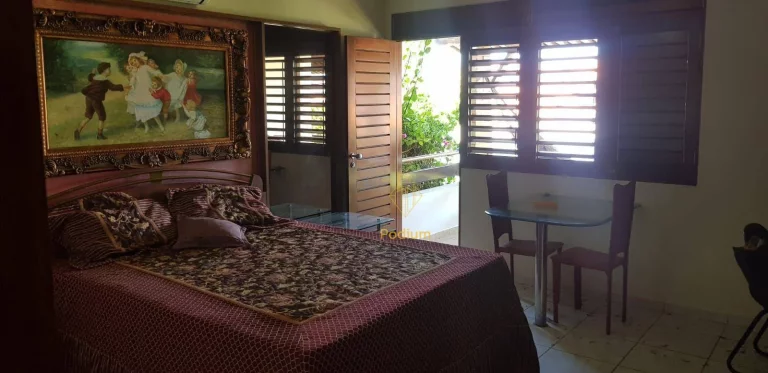 Imagem Casa estilo francesa com área de lazer em condomínio fechado no Portal do Sol - CA0041
