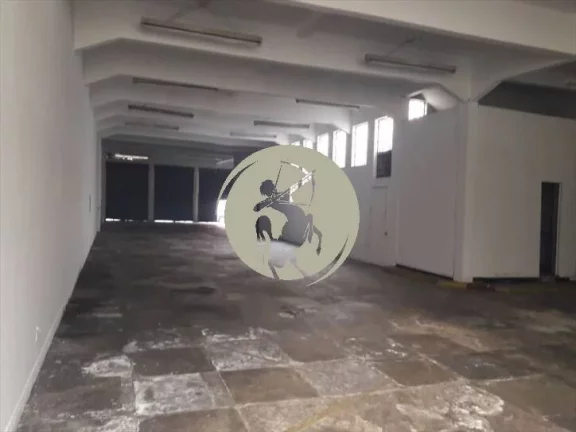 Imagem VENDE / ALUGA OTIMA LOCALIZAÇÃO, COM DIVISORIAS , PE DIREITO ALTO, PORTAS DE AÇO.
