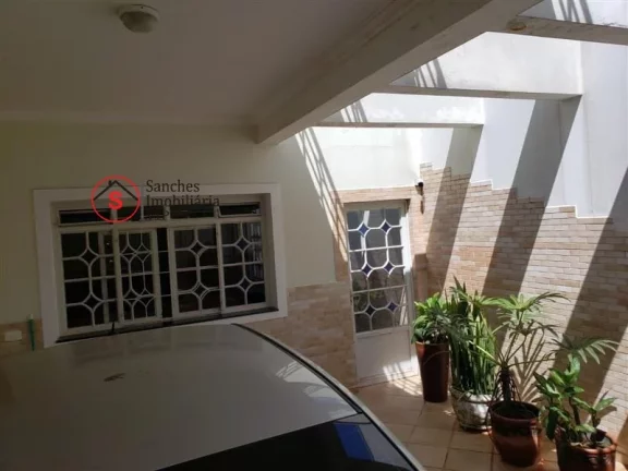 Imagem EXCELENTE SOBRADO A VENDA, COM 5 DORMITÓRIOS, 2 SUÍTES, 3 SALAS, AO LADO DO LARGO DA VILA ZELINA. QUINTAL GRANDE COM CHURRASQUEIRA, VARANDA NA FRENTE