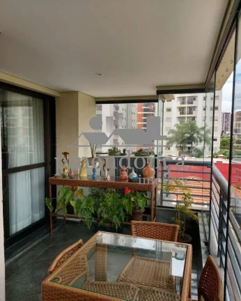 Imagem Apartamento em Perdizes 1 por andar com 3 suítes e 3 vagas, 166m²