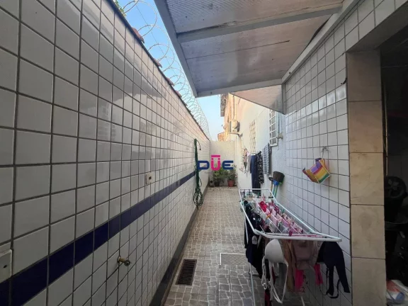 Imagem Apartamento com 2 dormitórios à venda, 81 m² por R$ 325.000 - Macuco - Santos/SP