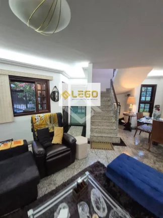 Imagem Excelente casa em condomínio fechado em Jacarepaguá